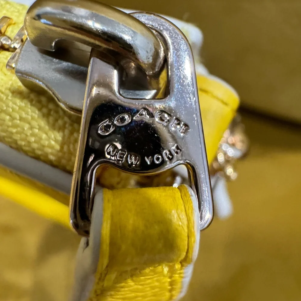 COPY - Coach, Canary, yellow, leather, mini handbag.. - Picture 7 of 7